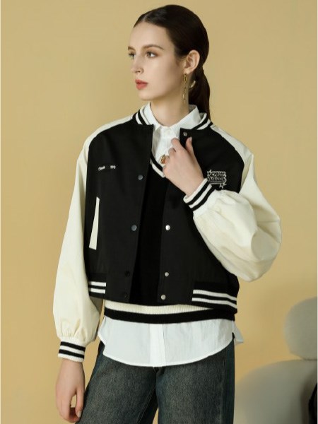 or.kart女装2023秋冬新品 与美好邂逅 展开对生活的热爱